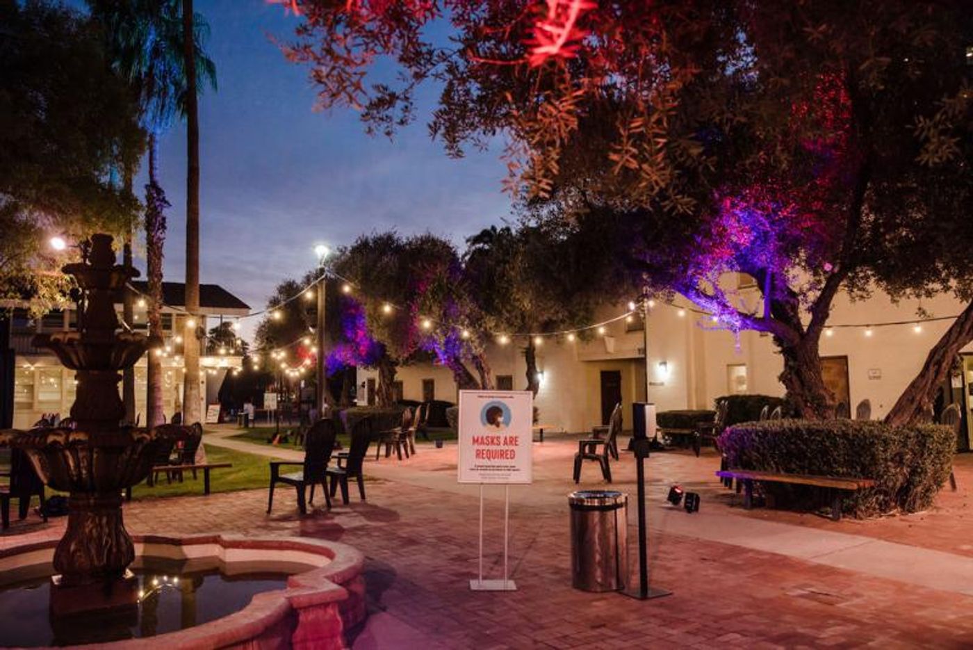 Review: UNWRAPPED: AN ORIGINAL CHRISTMAS REVUE Creates Hopeful Magic at The Phoenix Theatre Company  Image