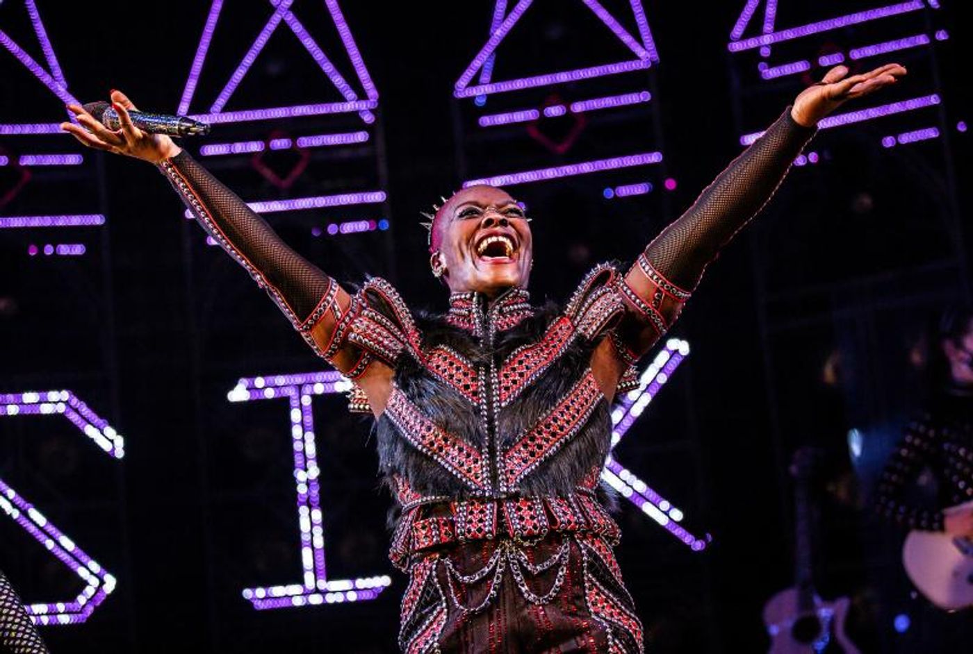 Photo Flash: First Look at Re-Opened SIX at West End's Lyric Theatre  Image