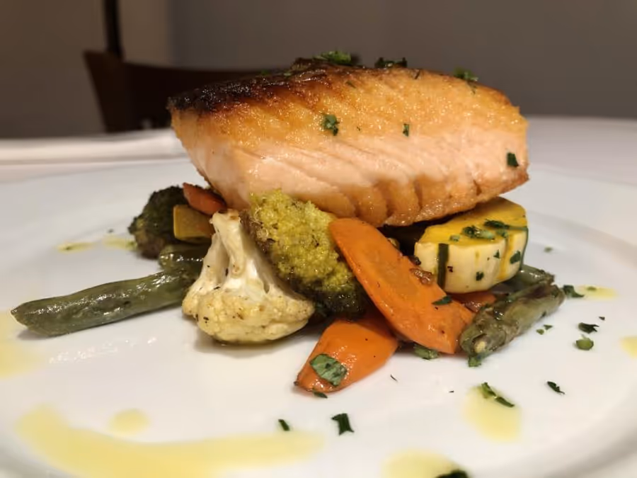 Review: GRAY HAWK GRILL-A Delightful Upper East Side Dining Destination Image