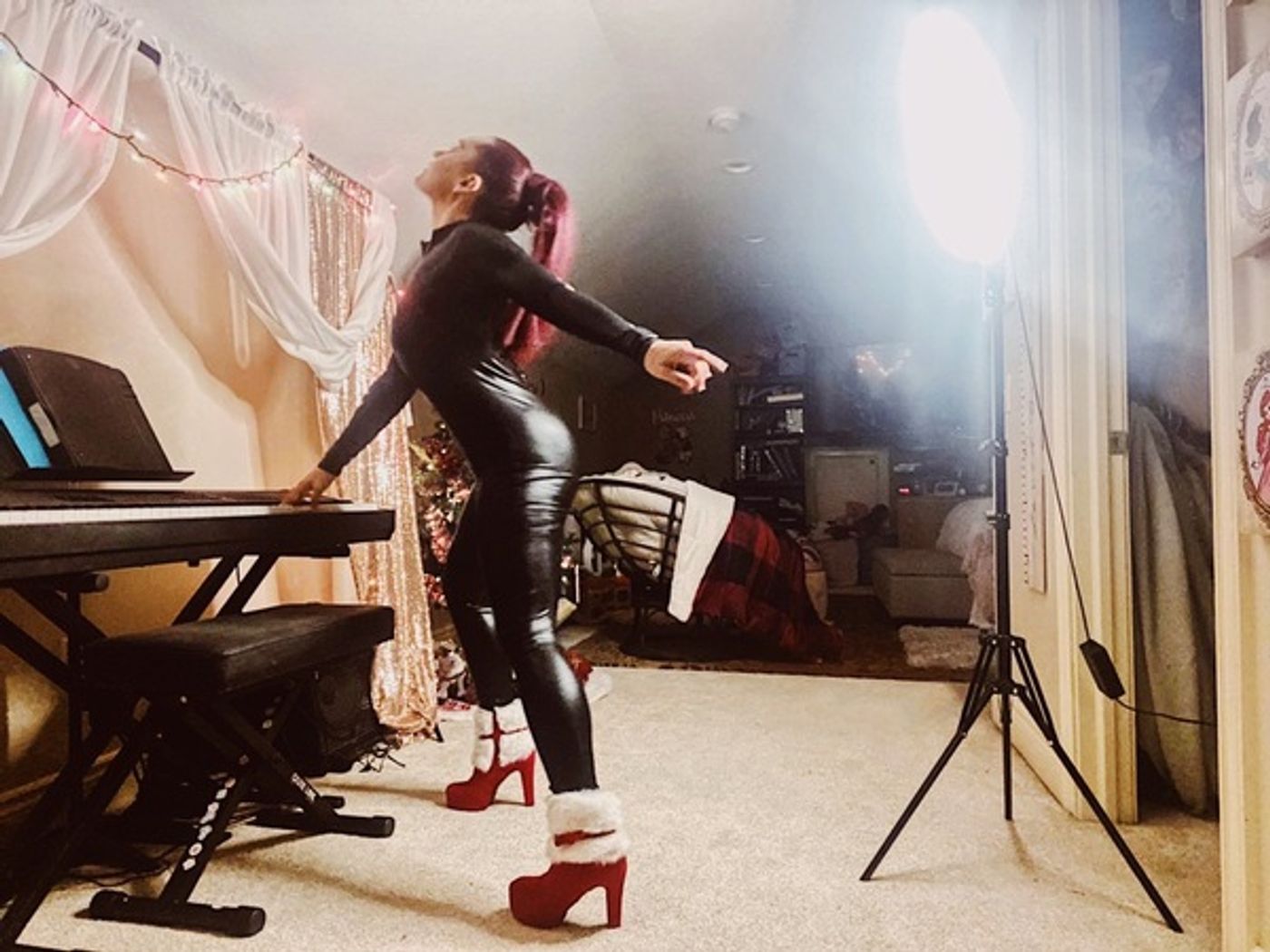 Photo Flash: Go Behind the Screens of RENT on Smule Photo Flash: Go Behind the Screens of RENT on Smule Image