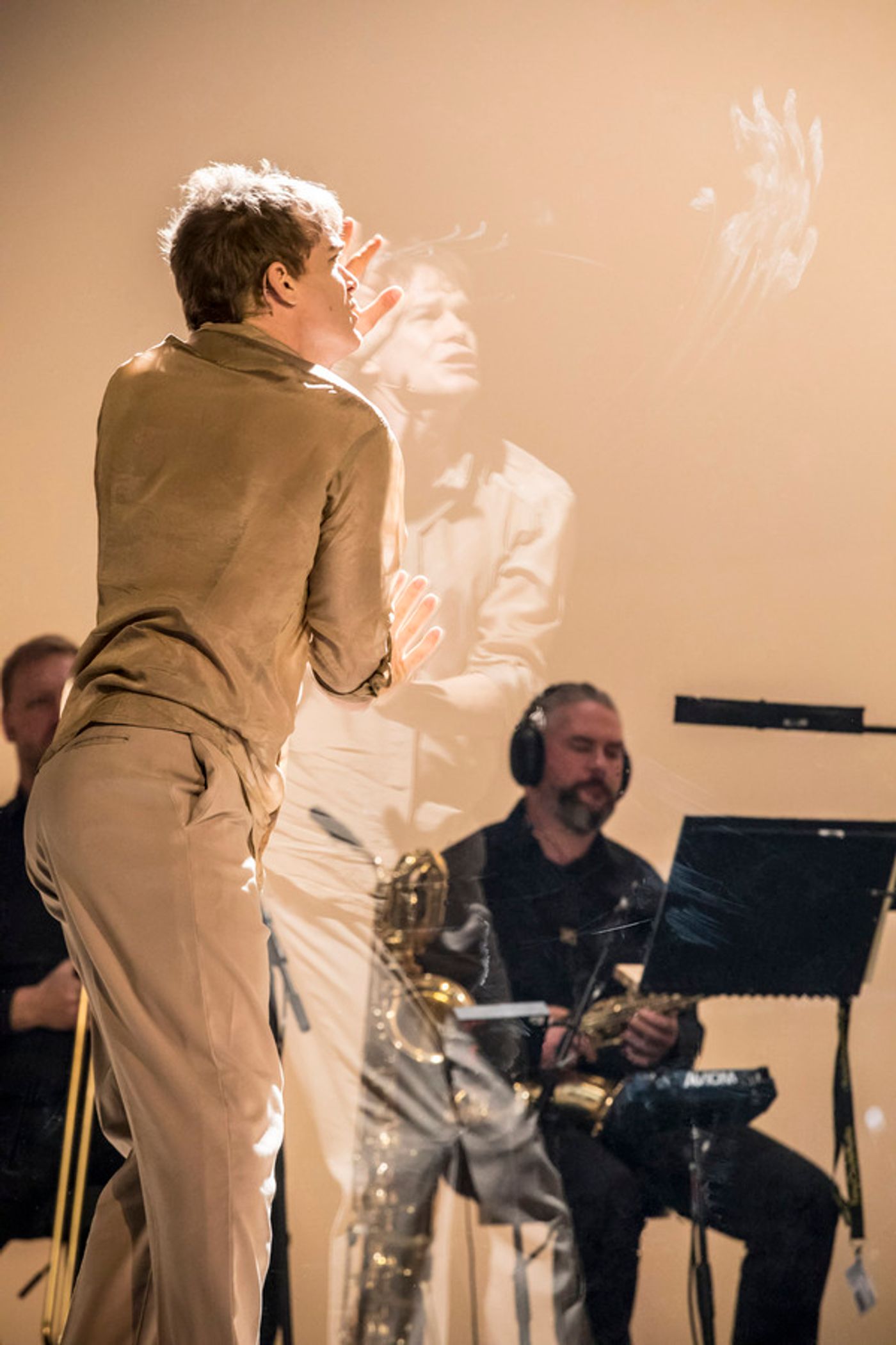 BWW Flashback: Relive David Bowie's Musical Masterpiece, LAZARUS  Image