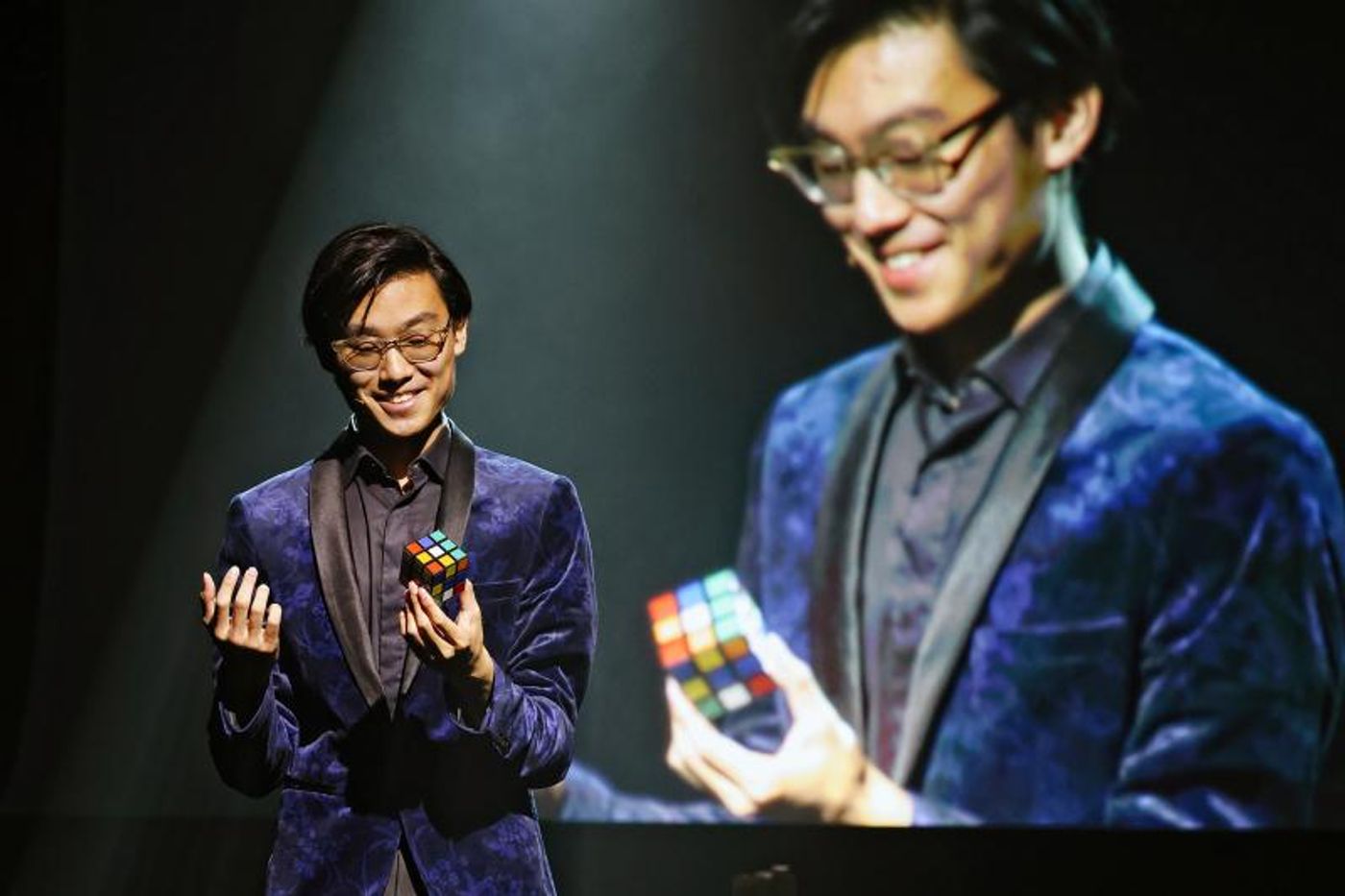 Review: Sydney Opera House's Studio Transforms Into James Galea's Apartment As The Audience Is Invited To Witness a Magic Jam Where His Friends Share Their BEST TRICK  Image