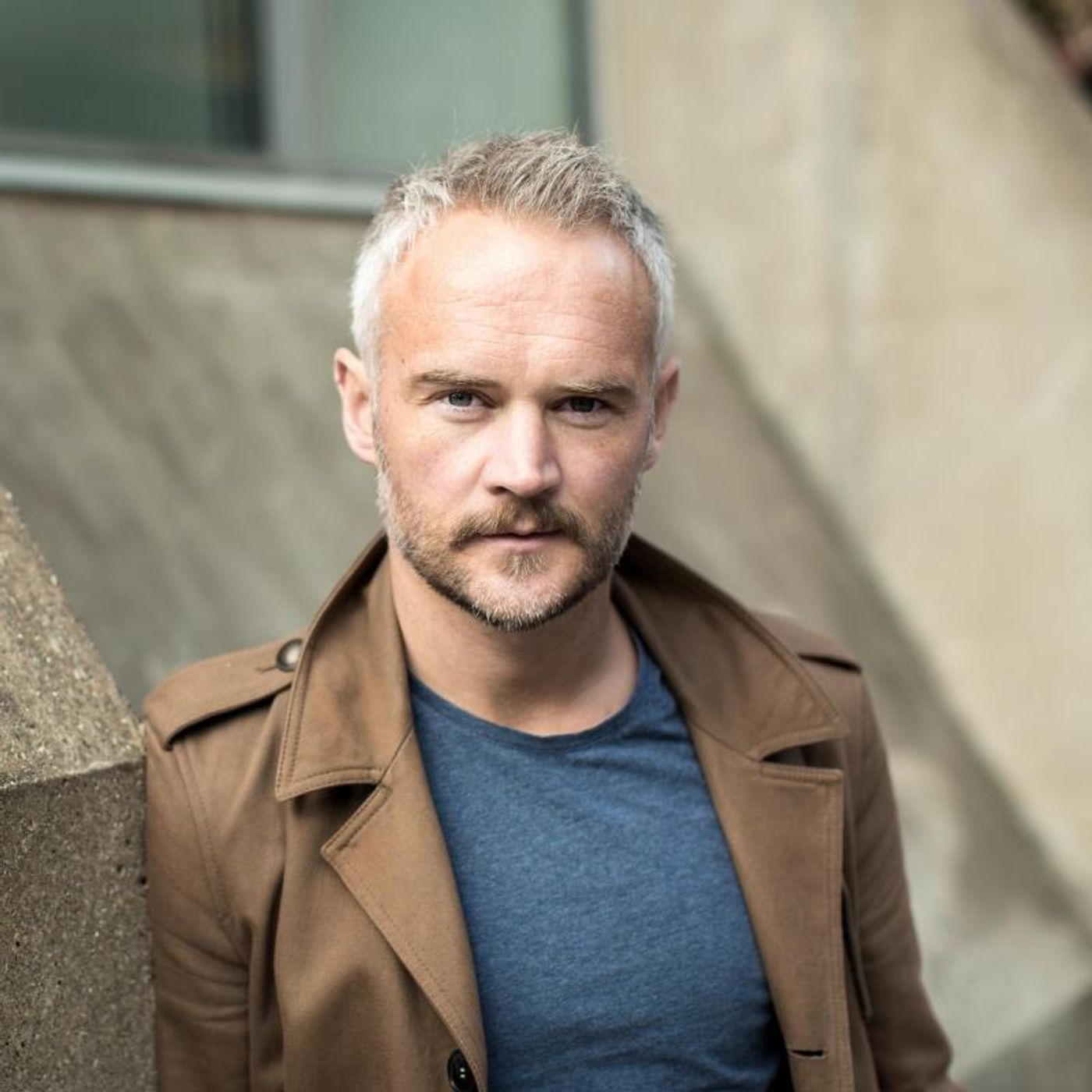 Interview: Oliver Lansley Chats SHERLOCK HOLMES: AN ONLINE ADVENTURE  Image