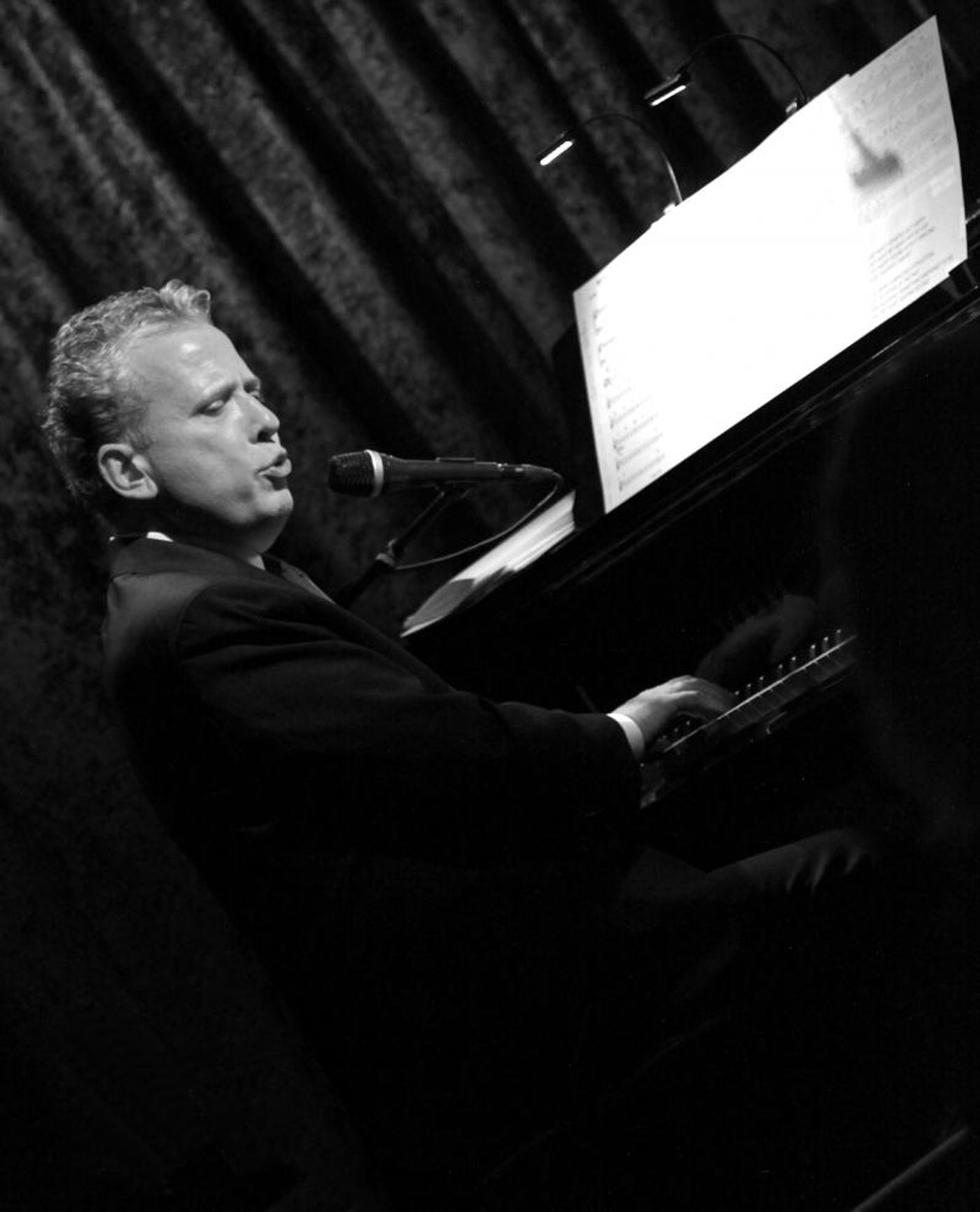 Feature: Birdland Jazz Club Plans Starry Benefit Concert Featuring Chita Rivera, Leslie Odom Jr., and Bill Clinton  Image