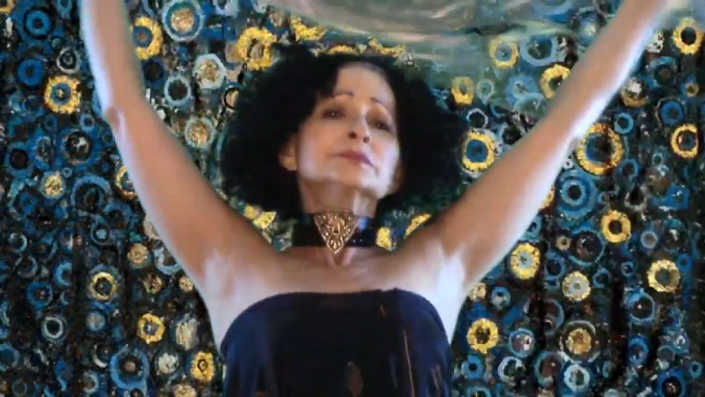 Interview: At Home With Janice Hall  Image