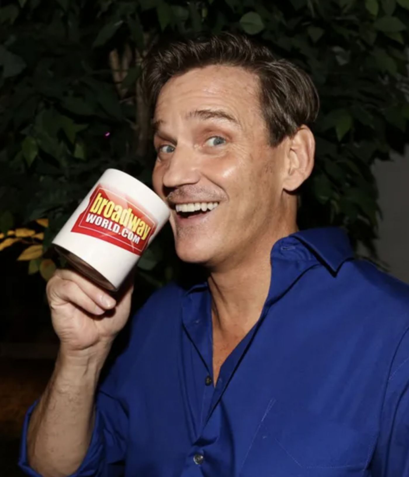 Wake Up With BWW 1/27: The Broadway League Offers Help With Vaccination Efforts, and More!  Image