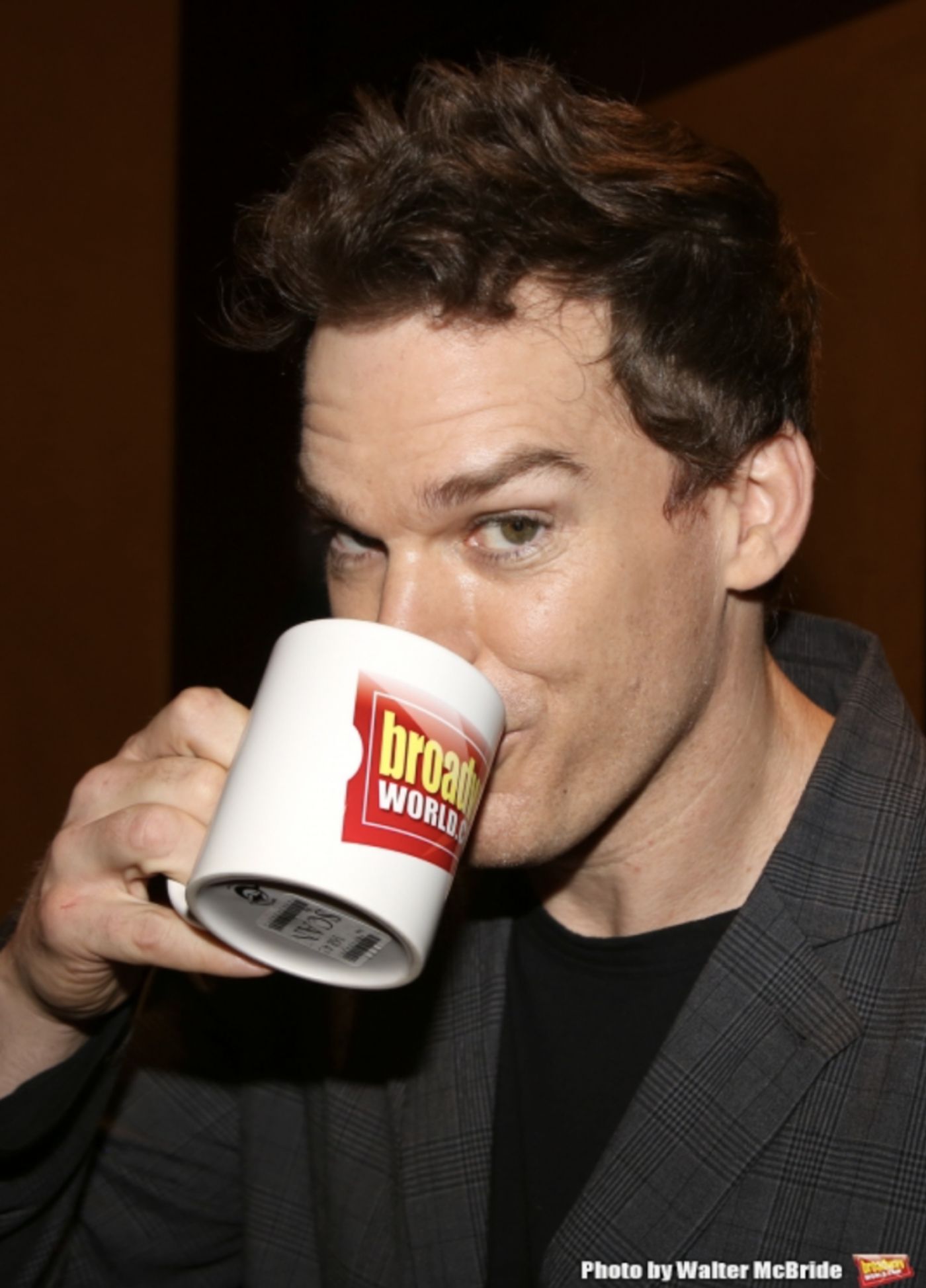 Wake Up With BWW 1/28: Daveed Diggs on THE LITTLE MERMAID, Kristin Chenoweth Sings 'Popular' For VP Harris, and More!  Image