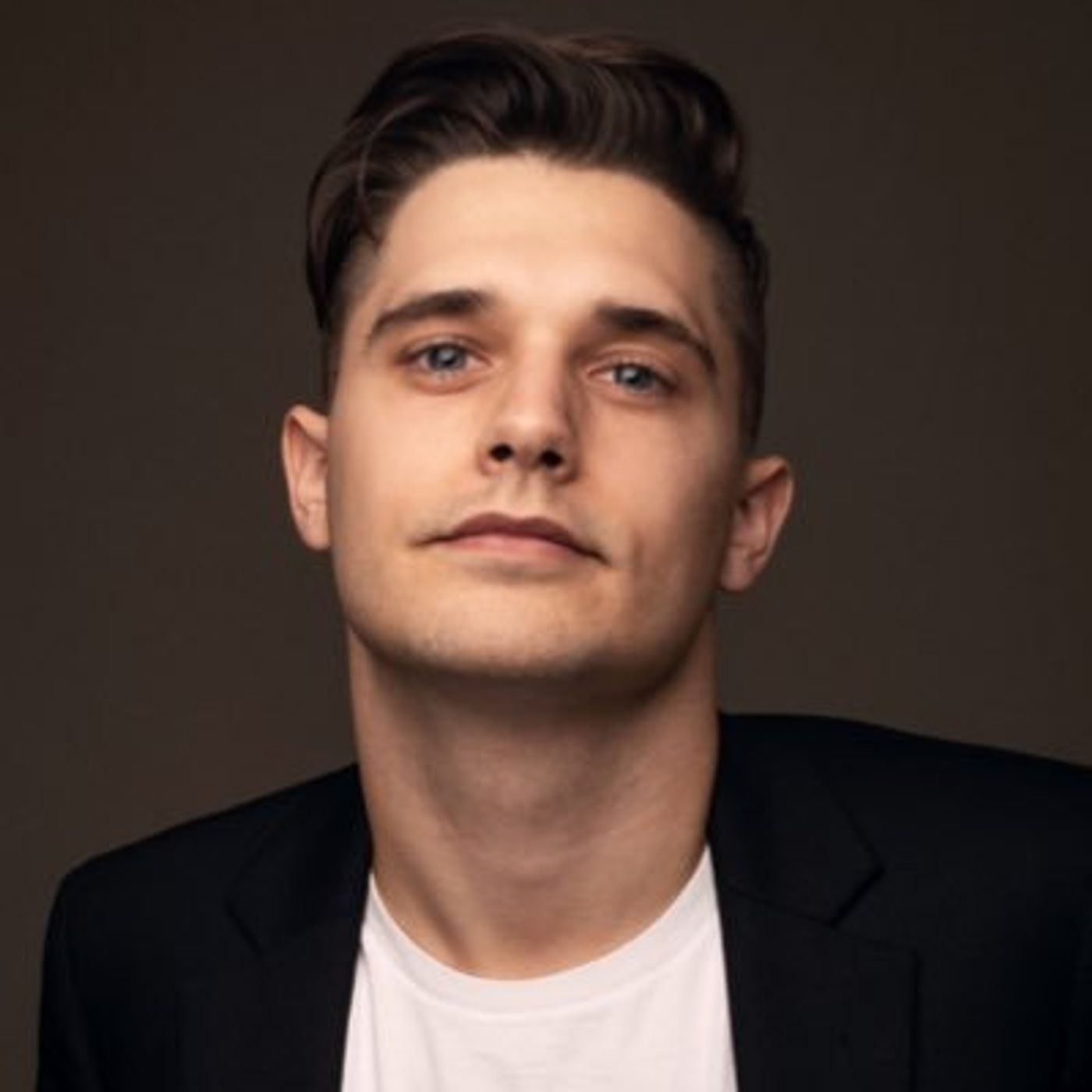 BroadwayWorld's 100 People To Follow on Twitter in 2021  Image