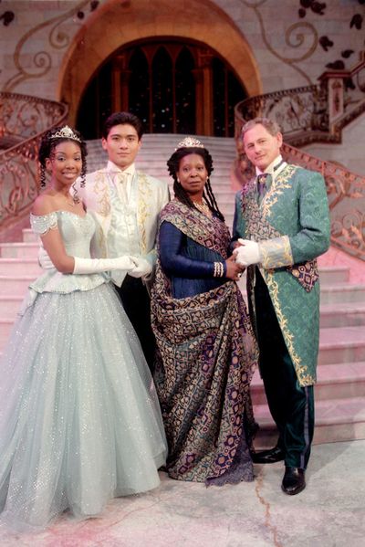 Brandy, Paolo Montalban, Whoopi Goldberg, Victor Garber Photo