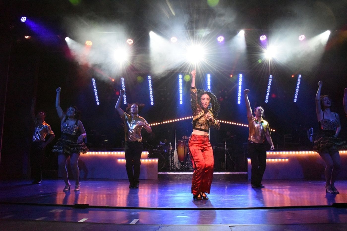 Review: ON YOUR FEET! at Broadway Palm Dinner Theatre  Image