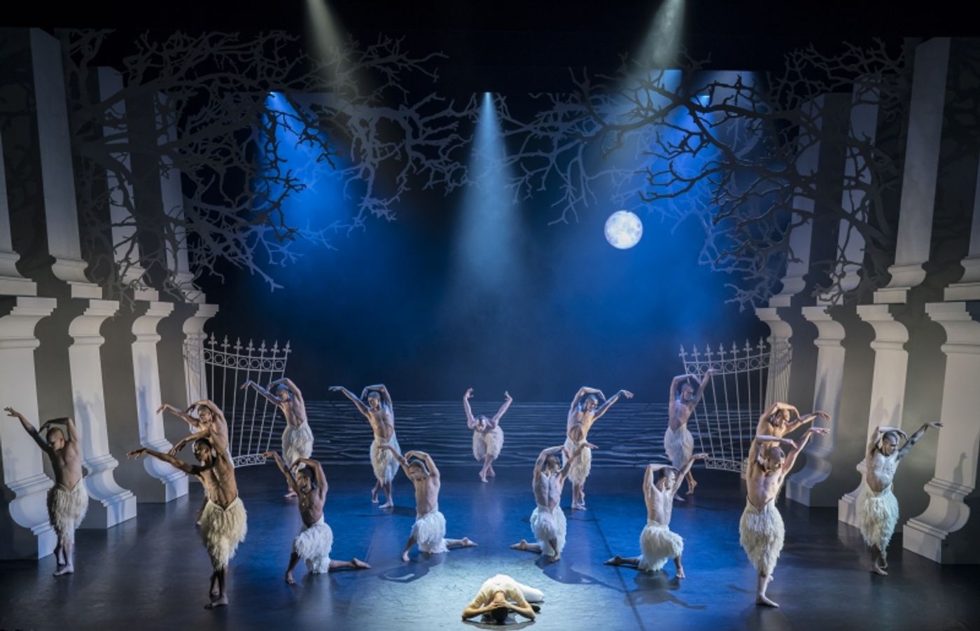 Photos & Video: Go Inside SWAN LAKE, to be Presented as Part of MATTHEW BOURNE'S NEW ADVENTURES FESTIVAL!  Image