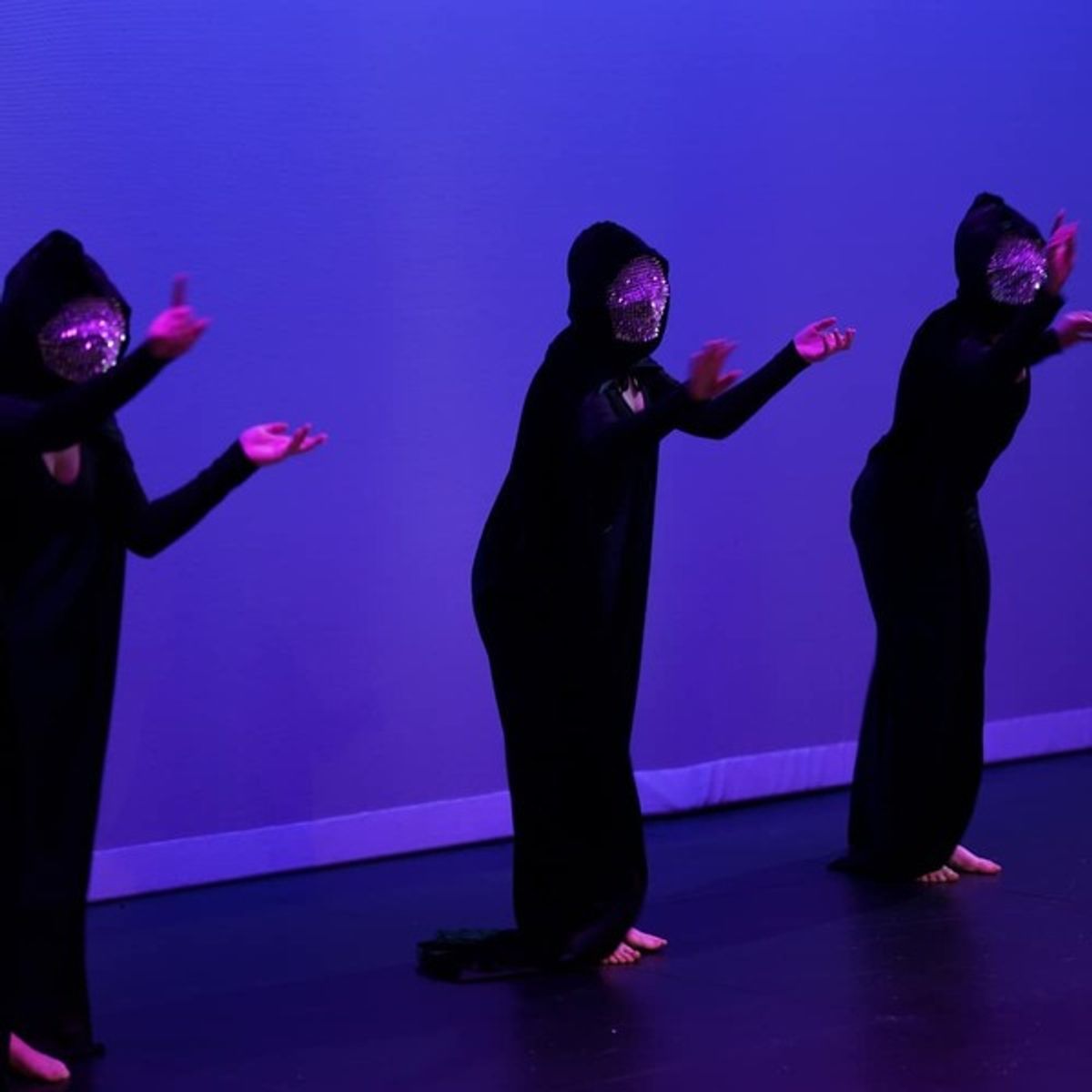 Margo Von Buseck, Brooke Beyer, Sara Schaefer (Coven)
Photo: Paul Costen at 