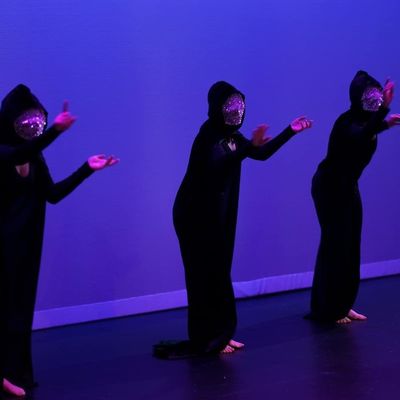 Margo Von Buseck, Brooke Beyer, Sara Schaefer (Coven)
Photo: Paul Costen Photo