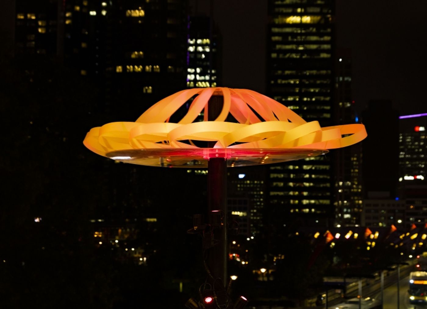 Interview | Zara Pasfield and Renzo B.Larriviere, co-creators of Photosynthesis Ballet: Florescenti  Image