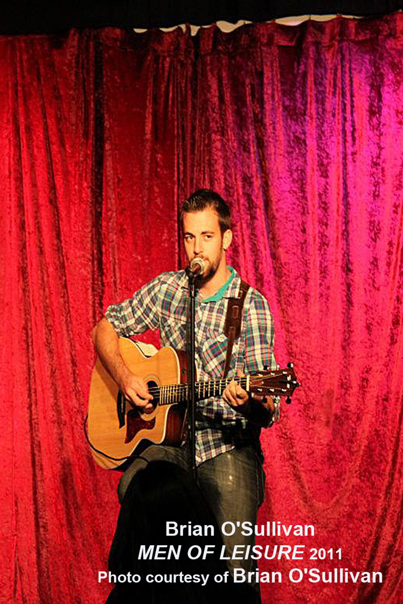 Interview: Singing Comedian Brian O'Sullivan On LITTLE FISH & His BIG LAUGHS  Image