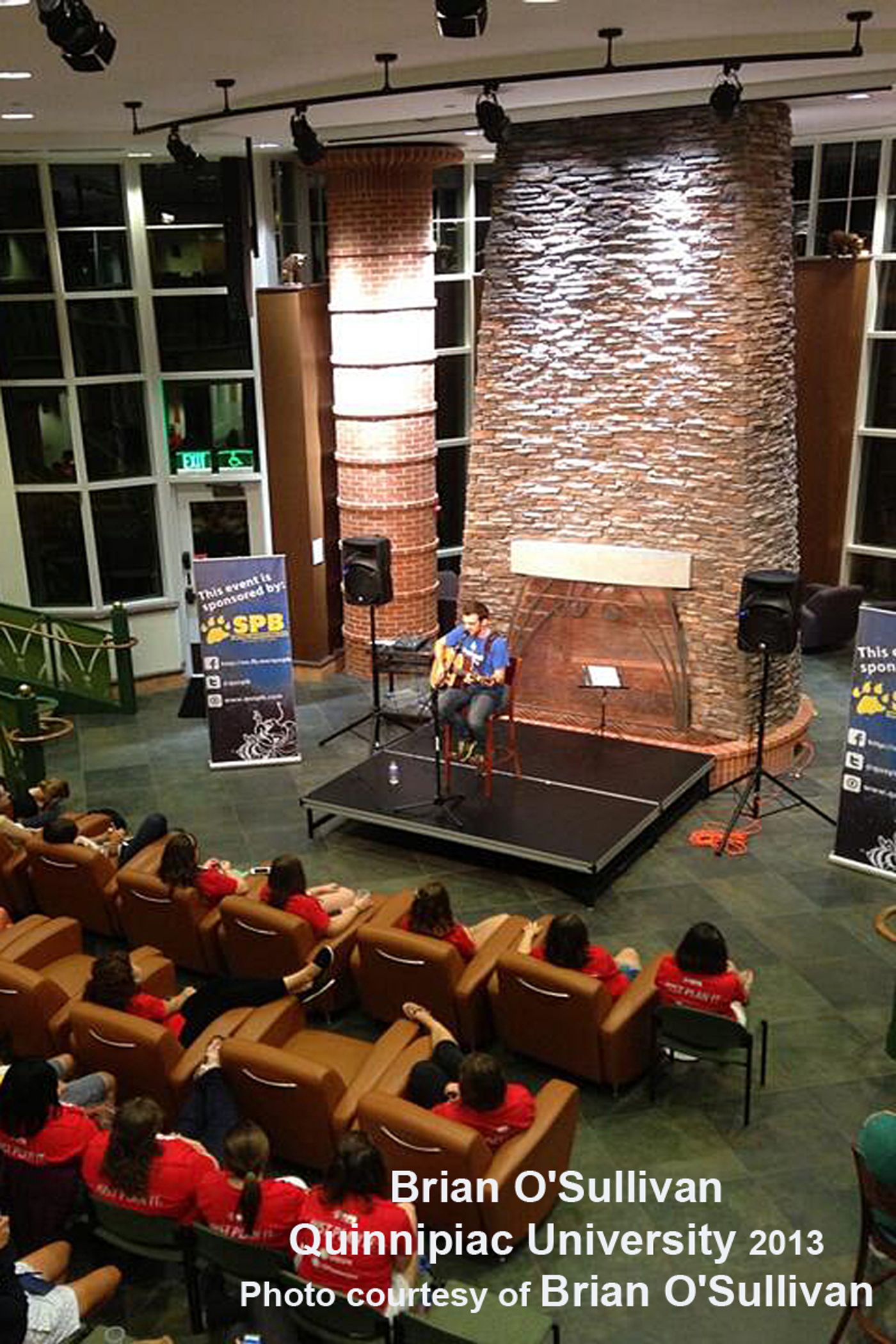 Interview: Singing Comedian Brian O'Sullivan On LITTLE FISH & His BIG LAUGHS  Image