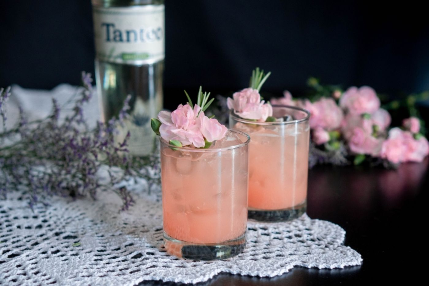 Colorful SPRING COCKTAIL RECIPES to Delight and Refresh  Image