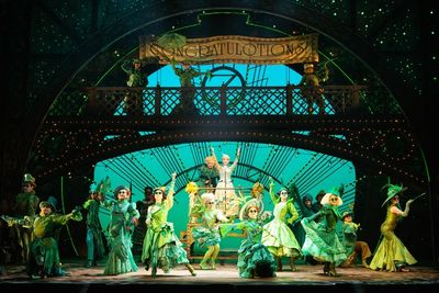 JEONG SUN AH and the cast of WICKED KOREA  Photo