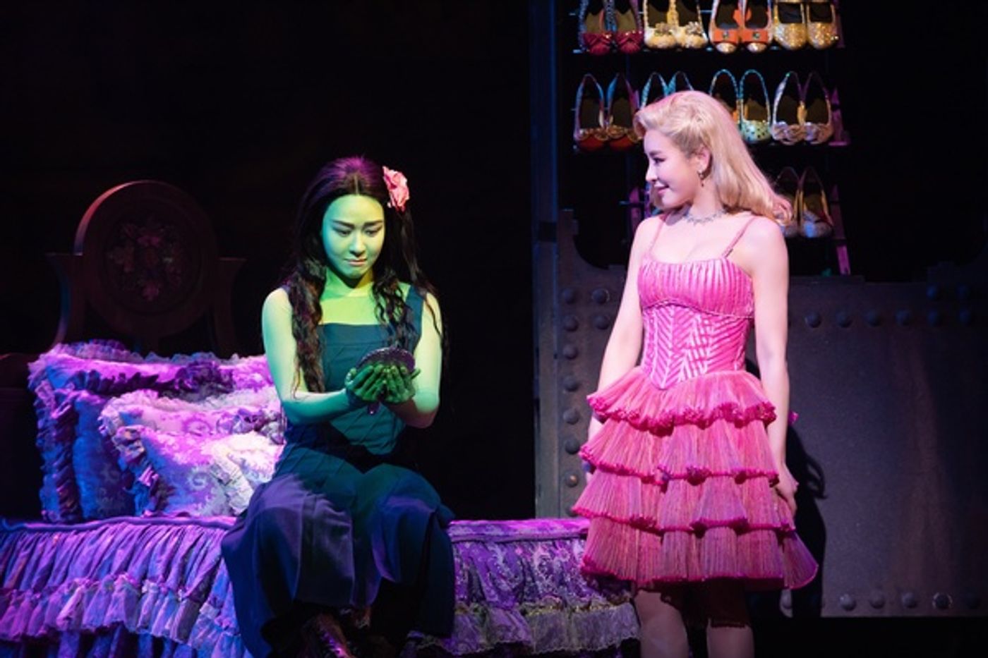 PHOTO/VIDEO: Get A First Look At WICKED In South Korea  Image