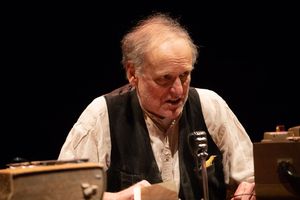 Tom Roberts @ BroadwayWorld Tom Roberts Photo