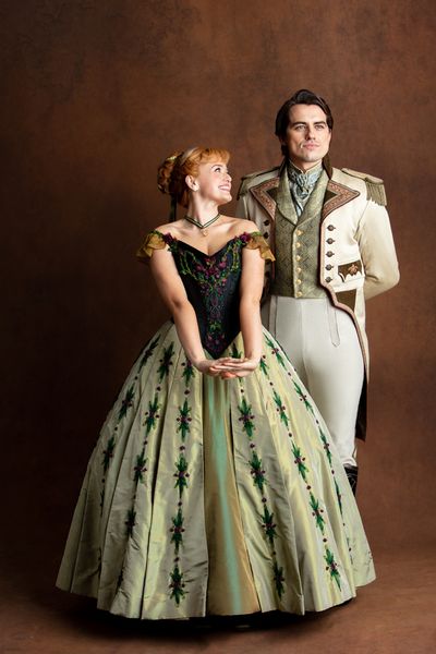 Stephanie McKeon, Oliver Ormson Photo