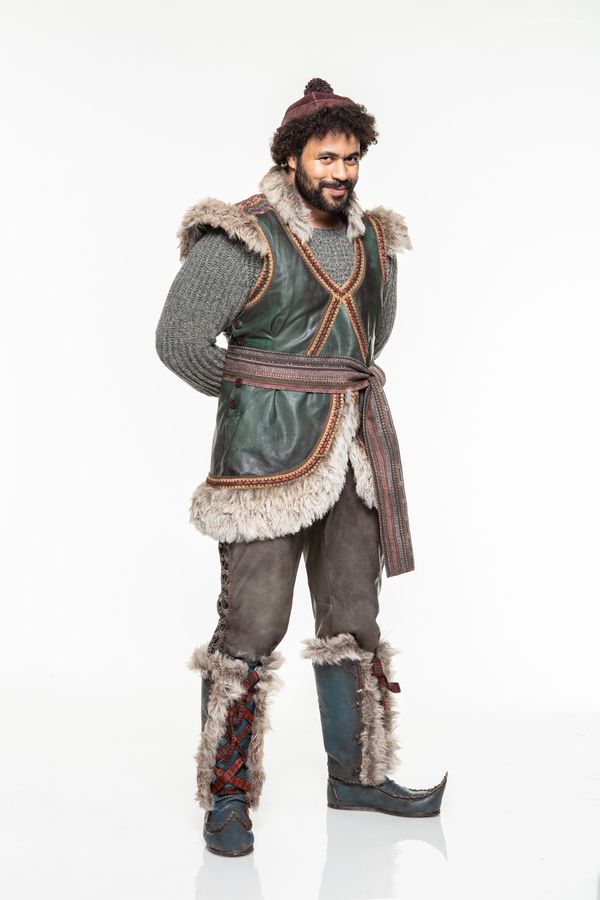 Photos/Video: All New Portraits of the West End Cast of FROZEN; Samantha Barks, Stephanie McKeon, and More!  Image