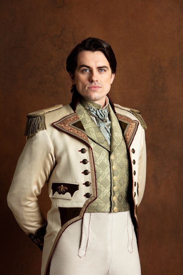 Photos/Video: All New Portraits of the West End Cast of FROZEN; Samantha Barks, Stephanie McKeon, and More!  Image