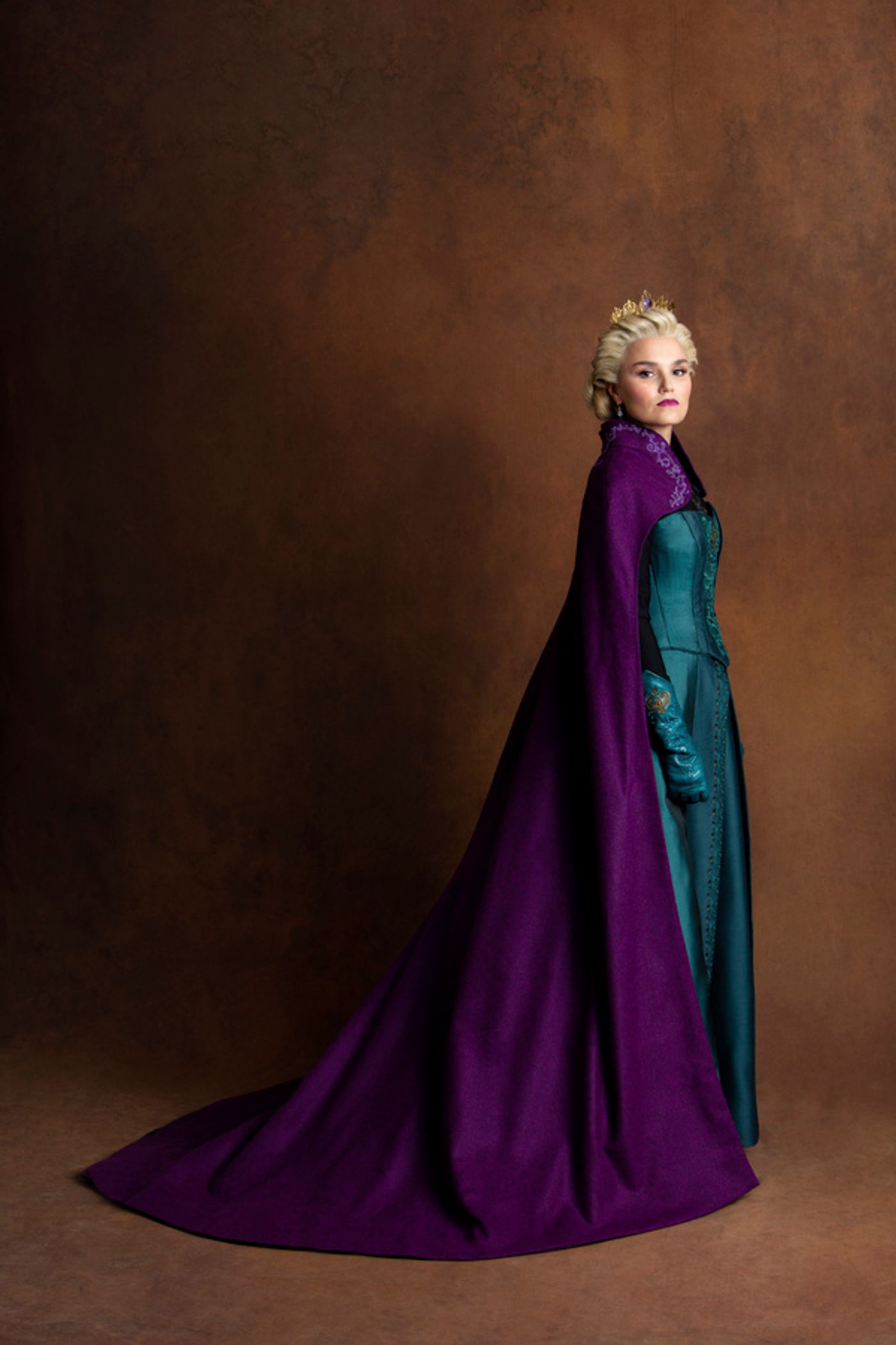 Photos/Video: All New Portraits of the West End Cast of FROZEN; Samantha Barks, Stephanie McKeon, and More!  Image