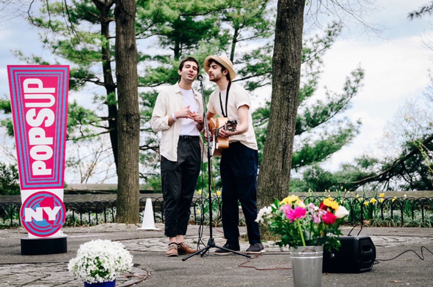 Photo Flash: Davóne Tines, Chris Thile, Carl Hancock Rux, The Lazours and More Perform for NY PopsUp Photo Flash: Davóne Tines, Chris Thile, Carl Hancock Rux, The Lazours and More Perform for NY PopsUp Image