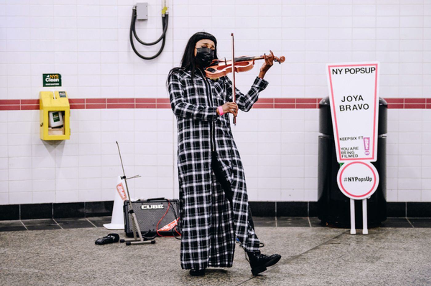 Photo Flash: Davóne Tines, Chris Thile, Carl Hancock Rux, The Lazours and More Perform for NY PopsUp Photo Flash: Davóne Tines, Chris Thile, Carl Hancock Rux, The Lazours and More Perform for NY PopsUp Image