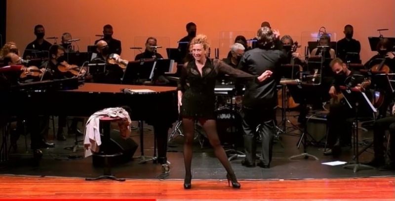 PHOTO FLASH: UNA NIT DE MUSICAL con Àngels Gonyalons y la OSIB en Menorca PHOTO FLASH: UNA NIT DE MUSICAL con Àngels Gonyalons y la OSIB en Menorca Image