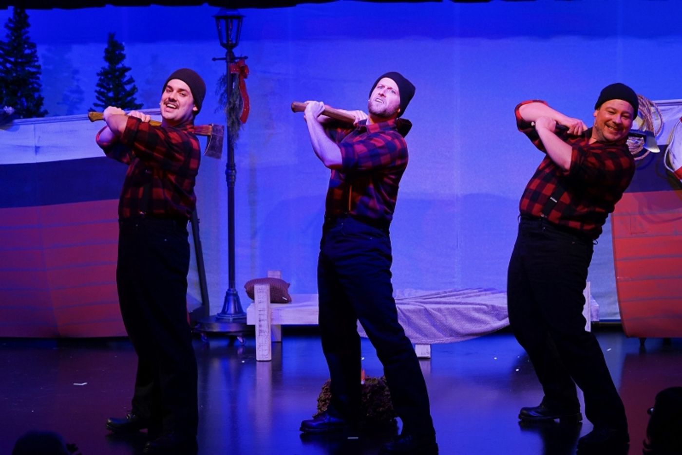 Review: THE CHRISTMAS TREE SHIP at Blue Gate Theatre  Image