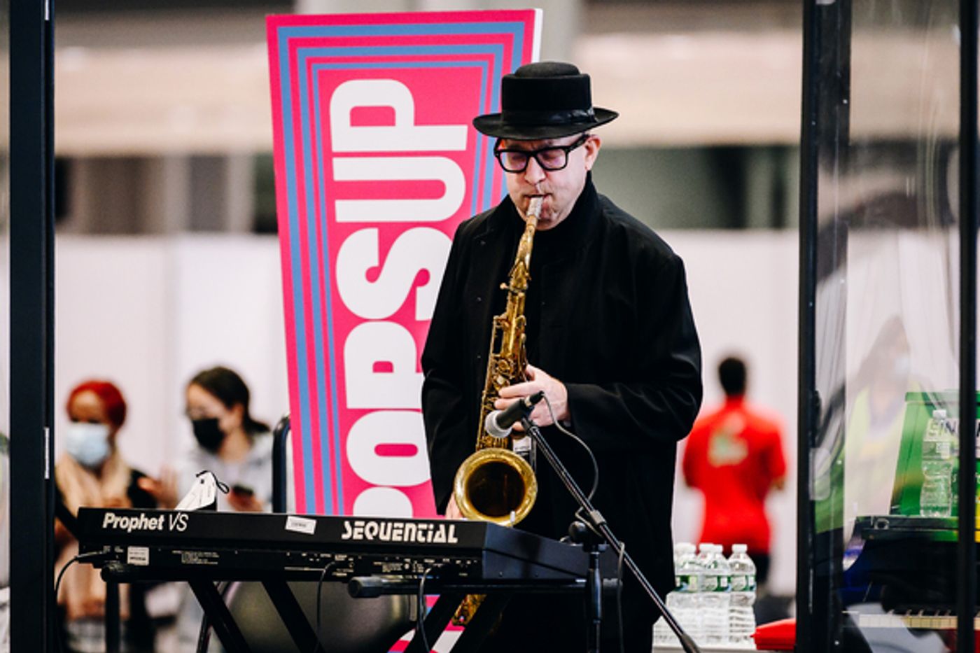 Photo Flash: Laurie Anderson, Chris Thile and More Perform in the 10th Week of NY PopsUp  Image