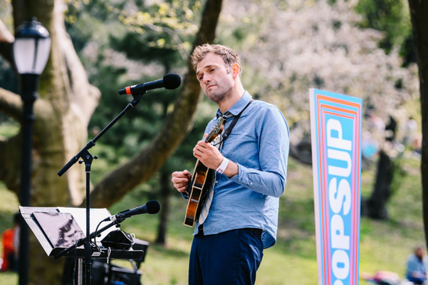 Photo Flash: Laurie Anderson, Chris Thile and More Perform in the 10th Week of NY PopsUp  Image