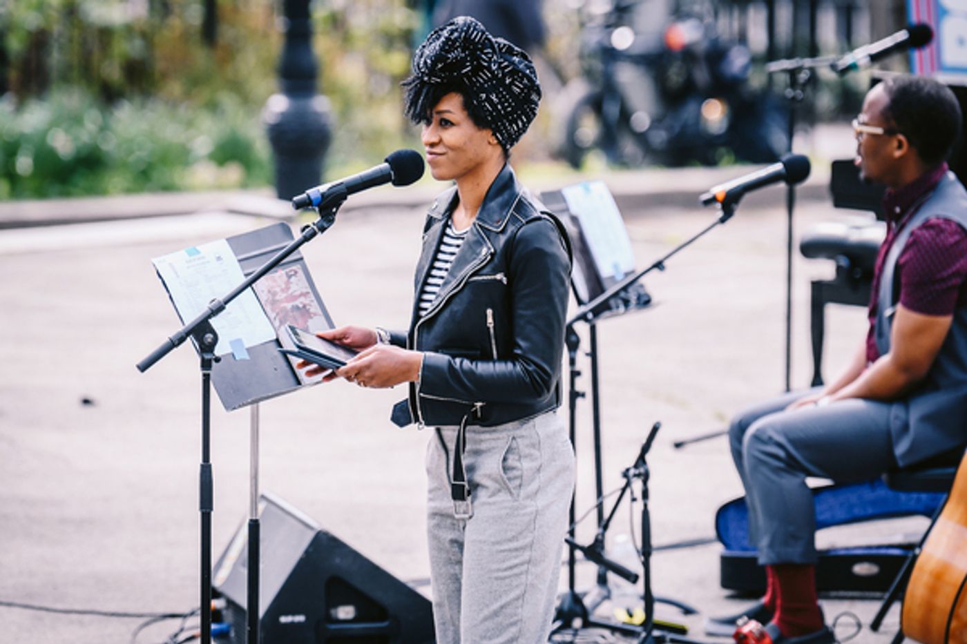 Photo Flash: Laurie Anderson, Chris Thile and More Perform in the 10th Week of NY PopsUp  Image