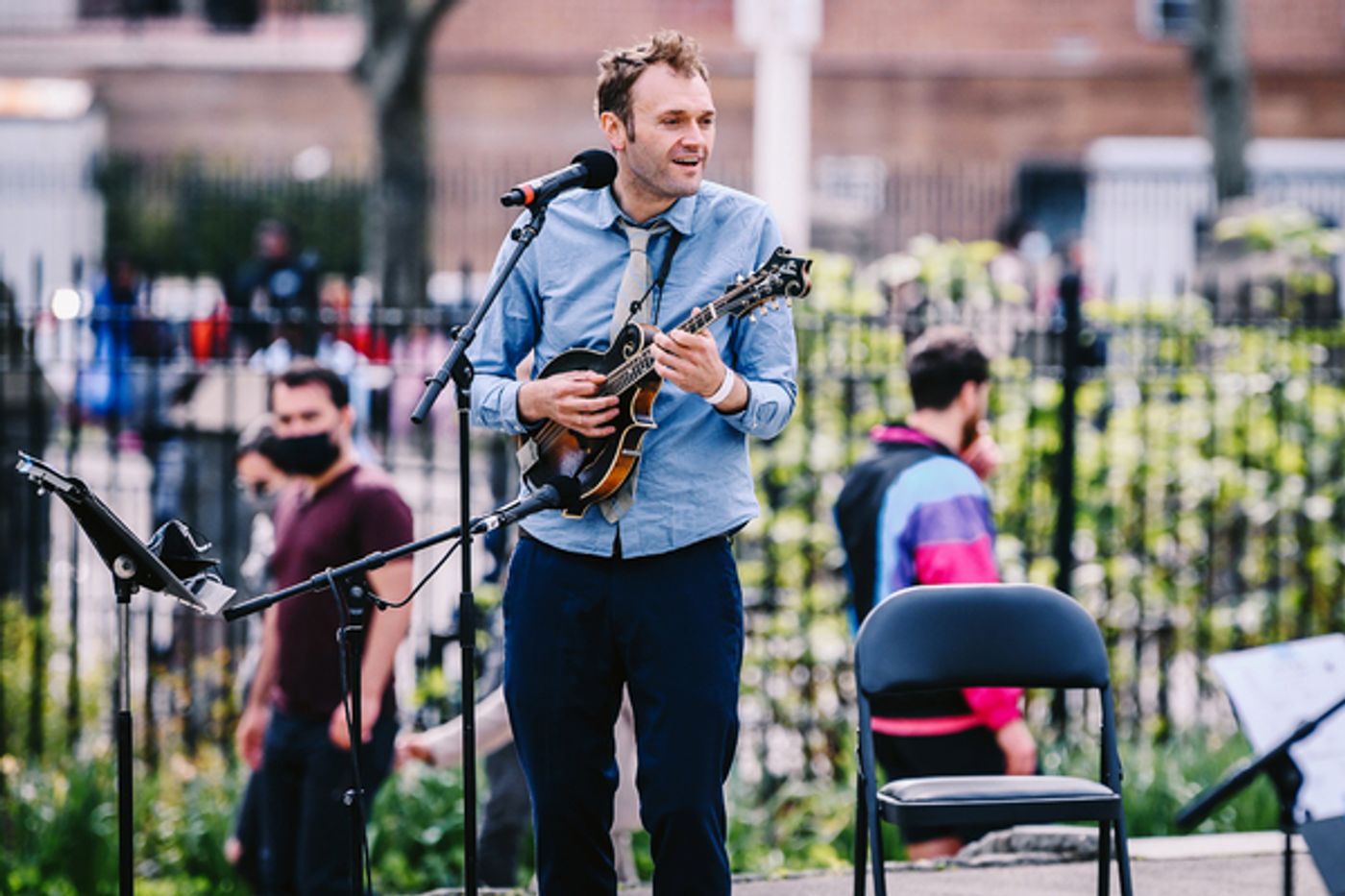Photo Flash: Laurie Anderson, Chris Thile and More Perform in the 10th Week of NY PopsUp  Image