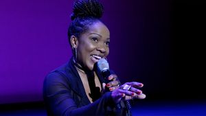 Karen Burthwright @ BroadwayWorld Karen Burthwright Photo