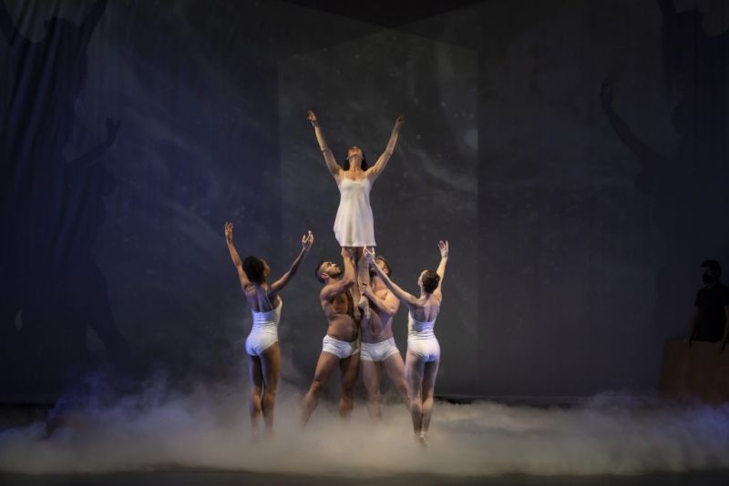 Review: Luminario Ballet and Judith Flex Helle Premiere Dance Film L' INVALIDE at Madrid Theatre  Image