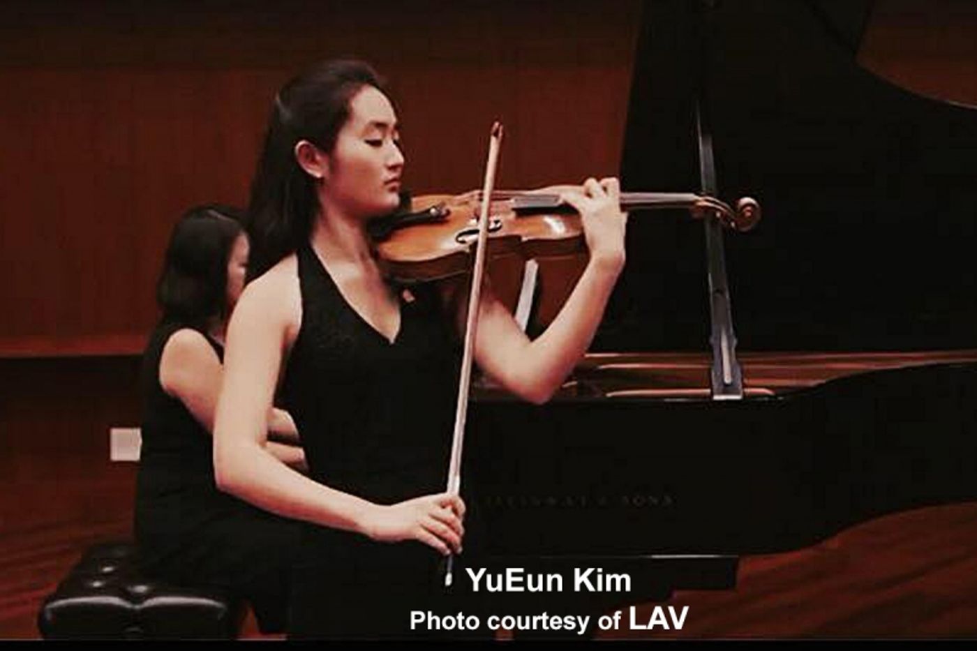 Interview: Maestro Carlo Ponti Zealously Conducting LAV & YOUNG VOICES All Over The World  Image