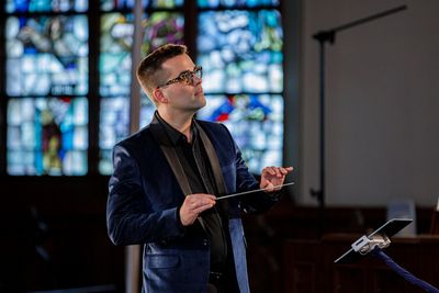 Maestro Luke Frazier Photo