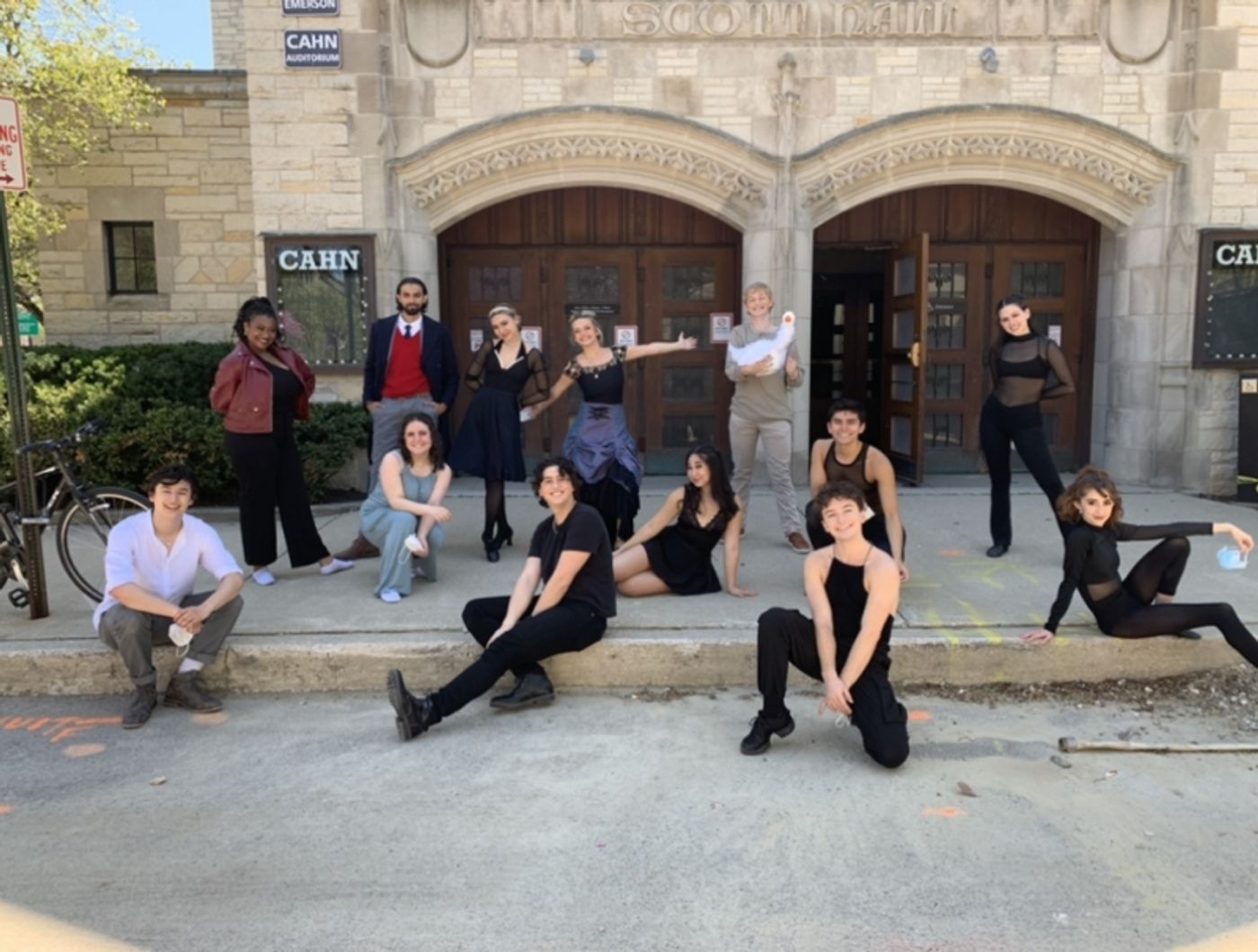 Student Blog: Northwestern's Dolphin Show Still Has Magic to Do  Image