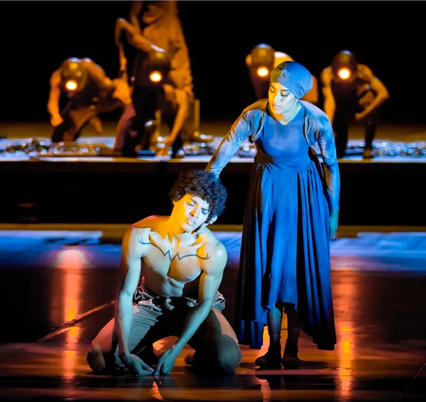 Review: Cape Town City Ballet's Double Bill of INGOMA / LES SYLPHIDES Set to Enchant and Enthuse Review: Cape Town City Ballet's Double Bill of INGOMA / LES SYLPHIDES Set to Enchant and Enthuse Image