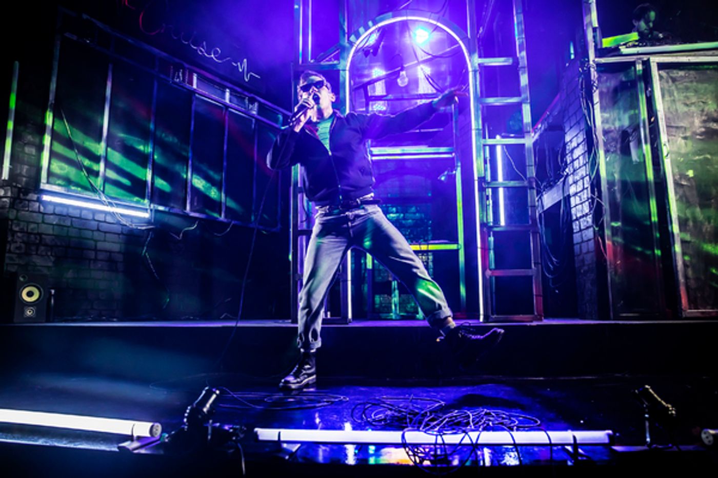 Photo Flash: First Look at CRUISE at the Duchess Theatre  Image