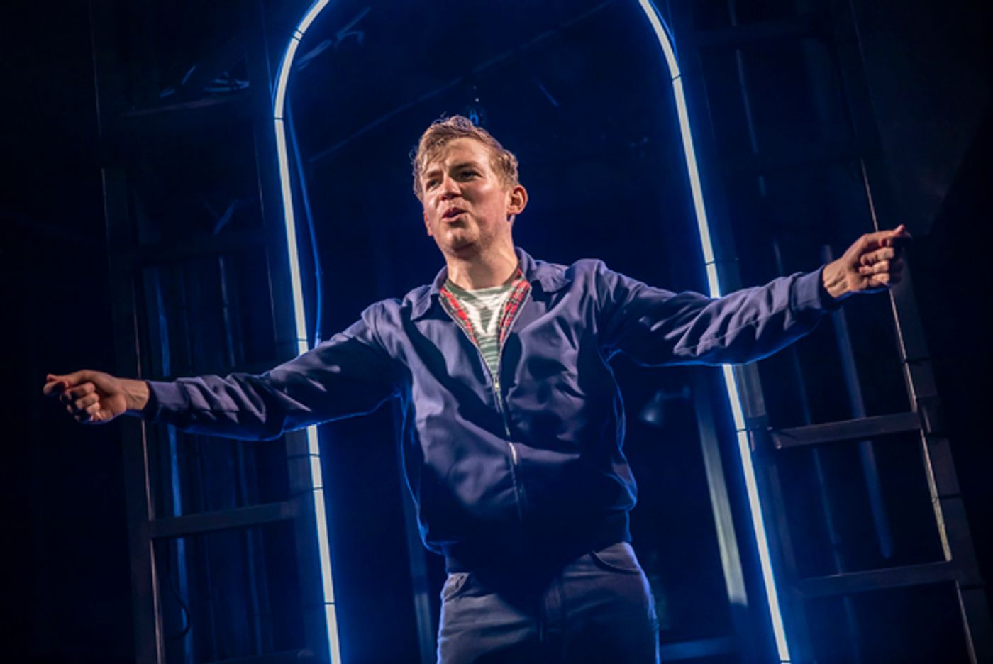 Photo Flash: First Look at CRUISE at the Duchess Theatre  Image