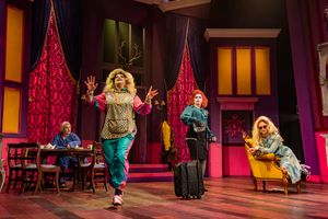 LoUis CYfer, Holly Stars, Anna Phylactic, Willam @ BroadwayWorld LoUis CYfer, Holly Stars, Anna Phylactic, Willam Photo