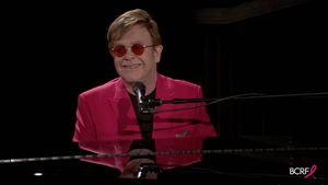 Elton John Photo