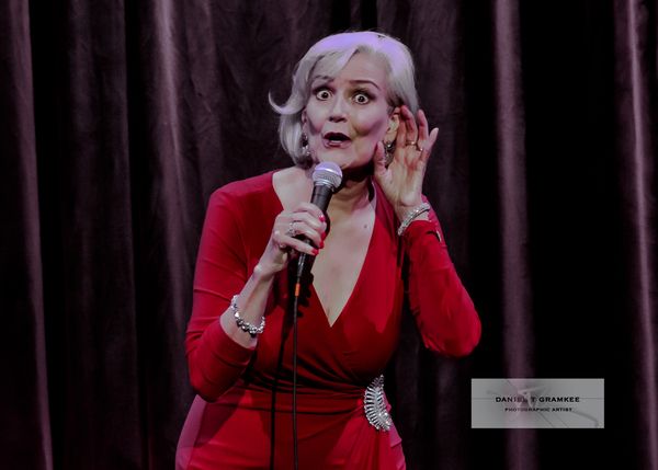 Karen Mason hears a live audience for the first time in 14 months, Photo: Daniel T Gr Photo