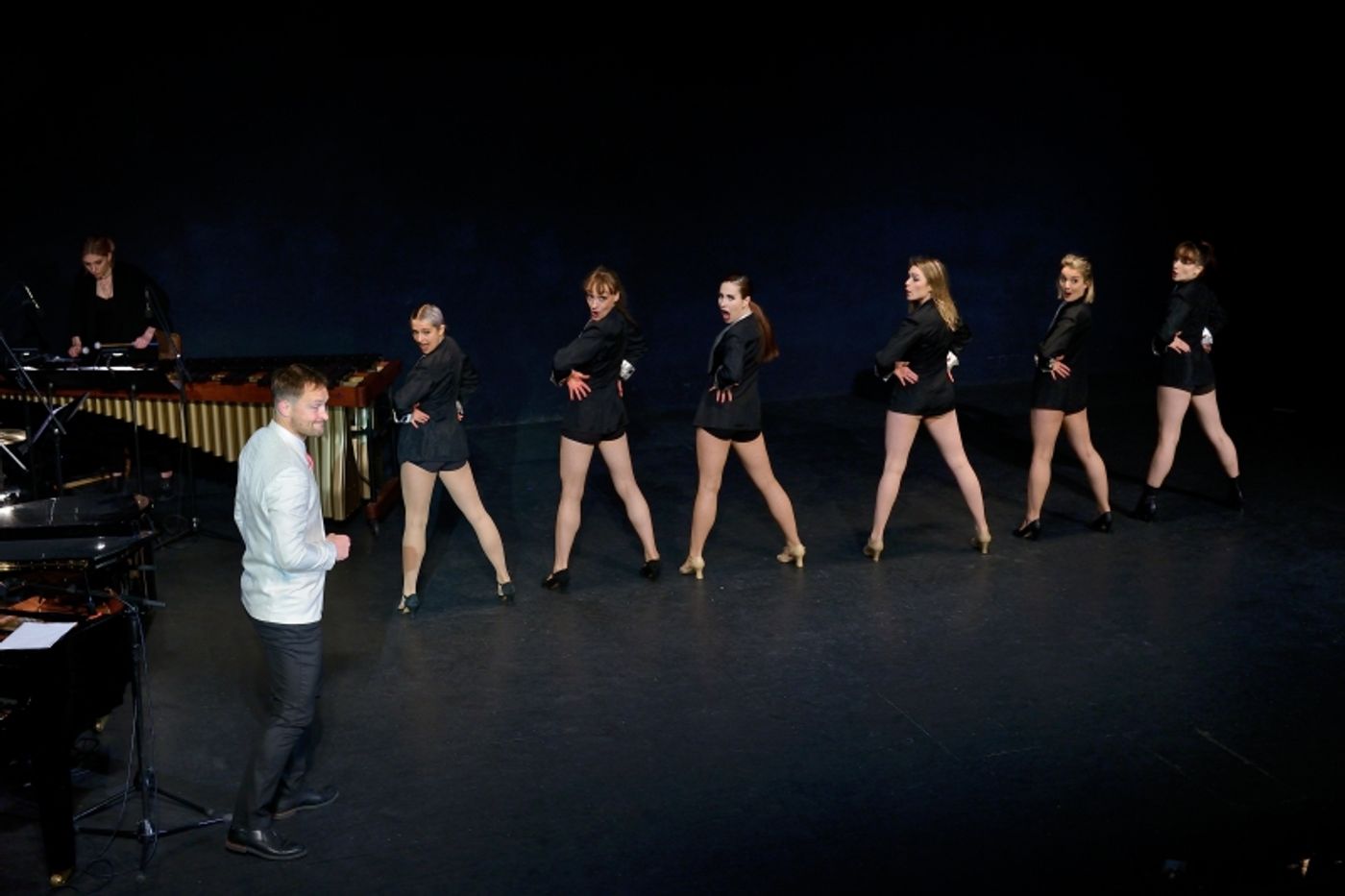 Review: VICTOR CUNO'S BROADWAY CABARET at Théâtre des Voyageurs  Image