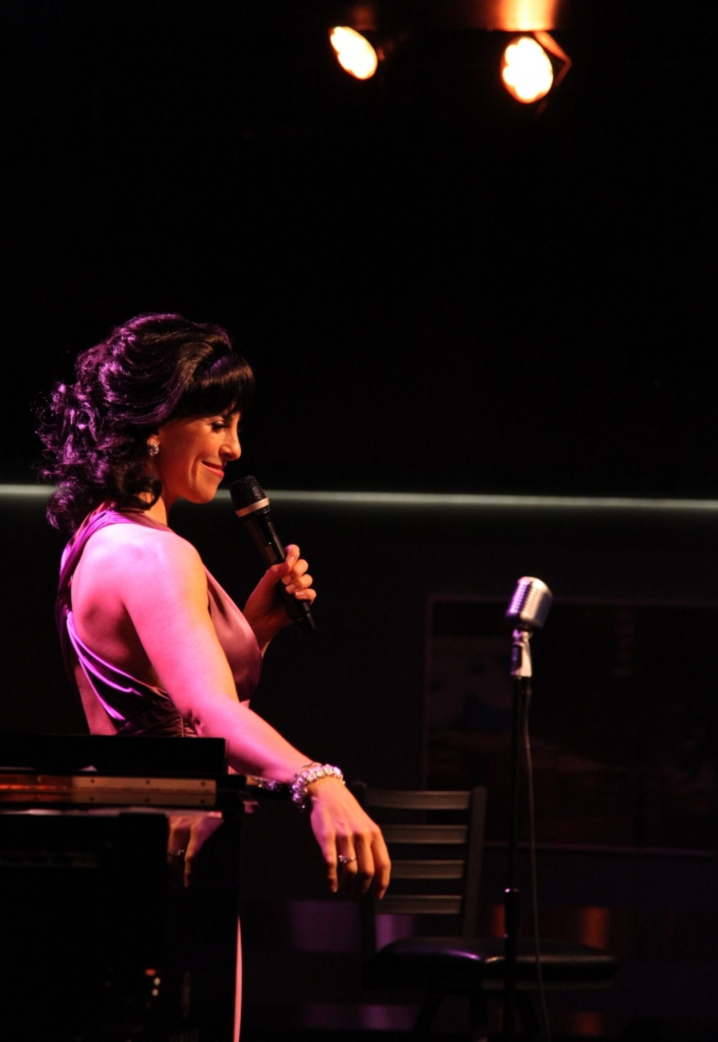 Review: GYPSY IN MY SOUL: DAWN DEROW SINGS EYDIE GORME Inspires Ovations At Birdland Theater  Image