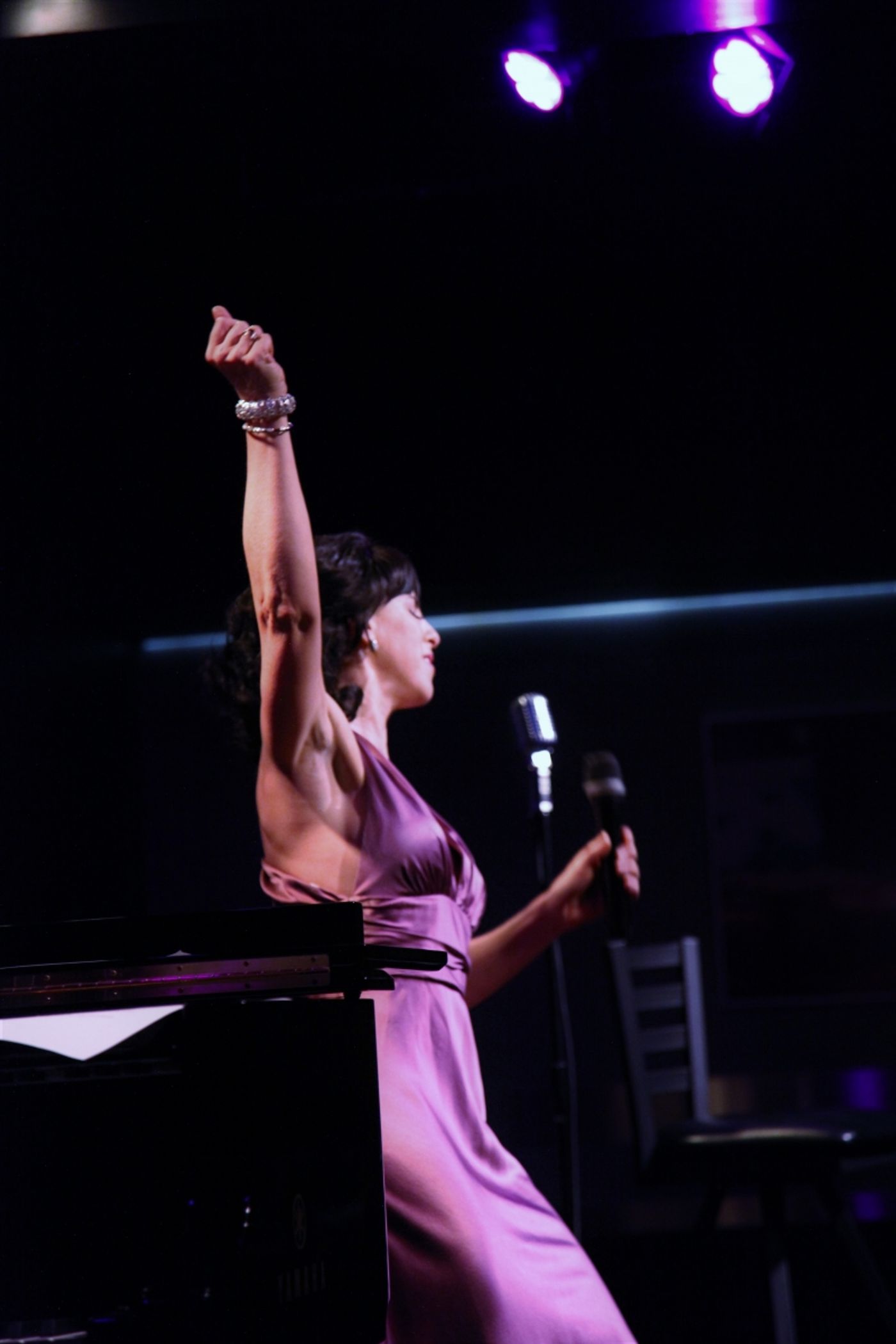 Review: GYPSY IN MY SOUL: DAWN DEROW SINGS EYDIE GORME Inspires Ovations At Birdland Theater  Image